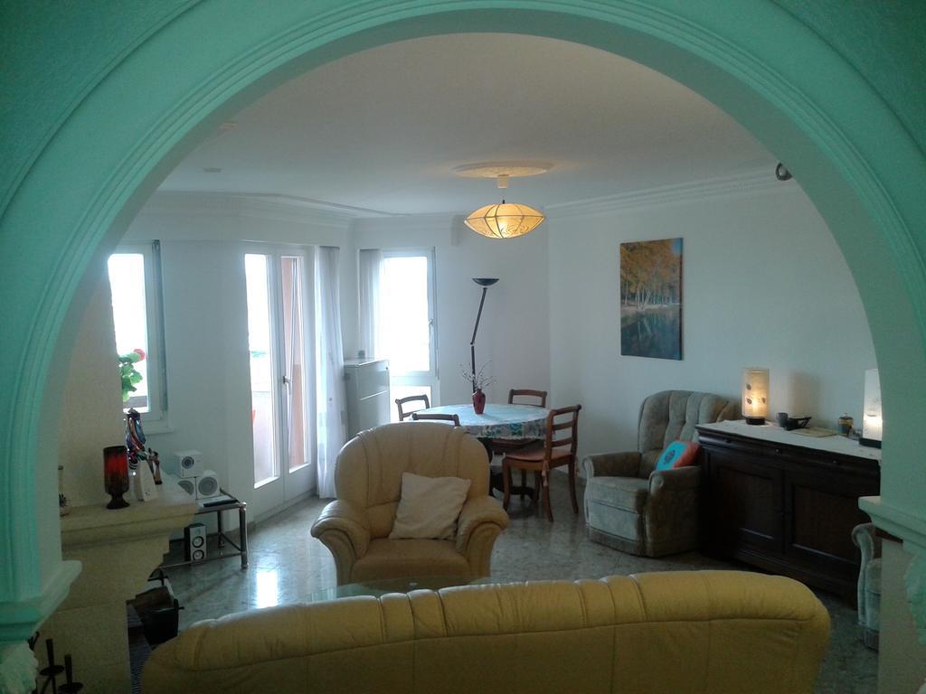 Le Lacustre 4Th Floor Port-Valais Room photo