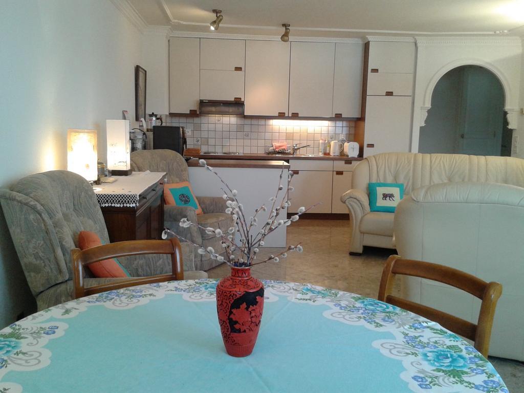 Le Lacustre 4Th Floor Port-Valais Room photo